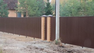 Забор из профнастила с воротами